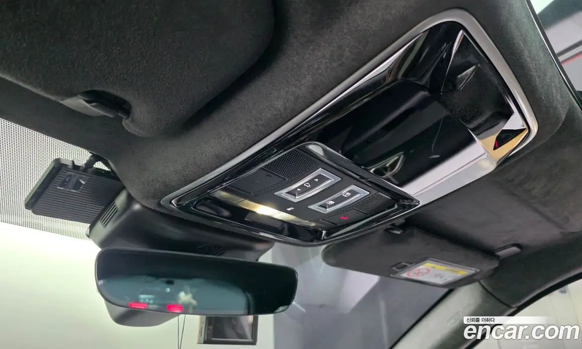 Land Rover Range Rover Velar 2019 5.0 автомат (гидро), фото 29