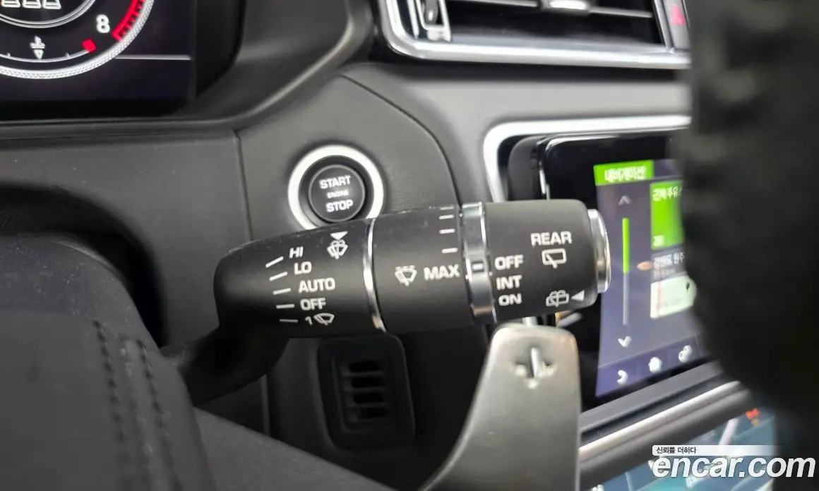 Land Rover Range Rover Velar 2019 5.0 автомат (гидро), фото 36