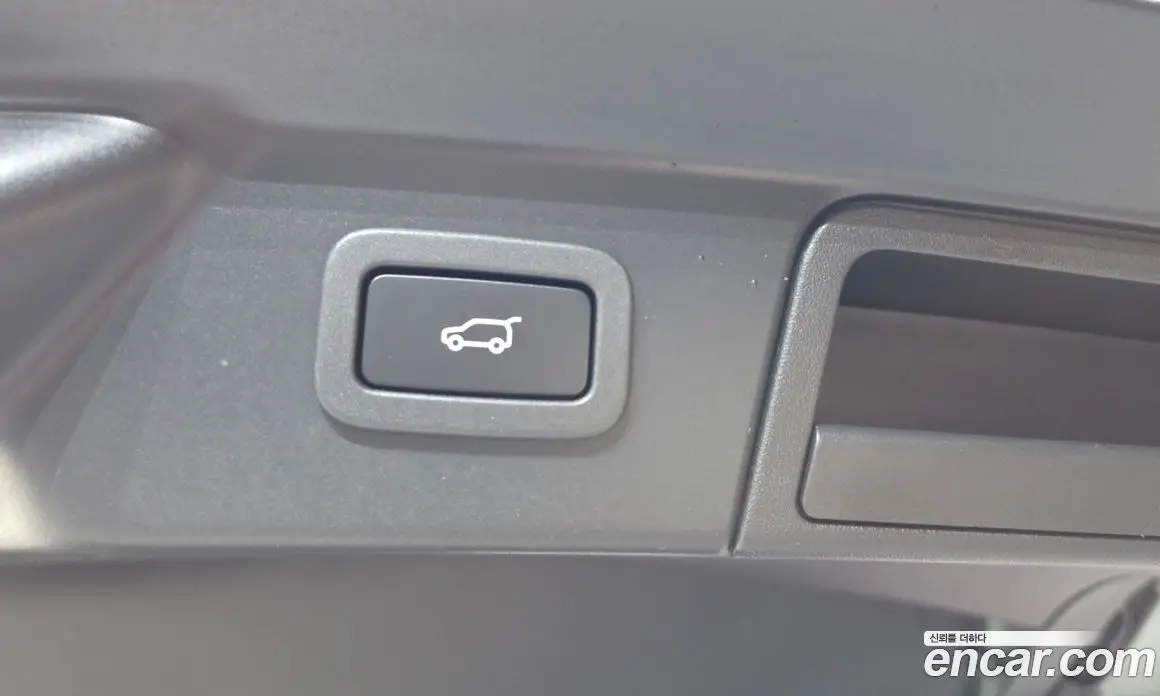 Land Rover Range Rover Velar 2019 5.0 автомат (гидро), фото 38
