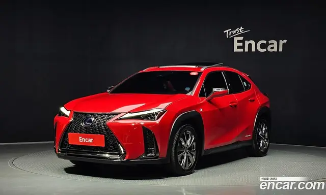 Lexus UX 2020 2.0 автомат (гидро), миниатюра 1 Lexus UX 2020 2.0 автомат (гидро), миниатюра 1