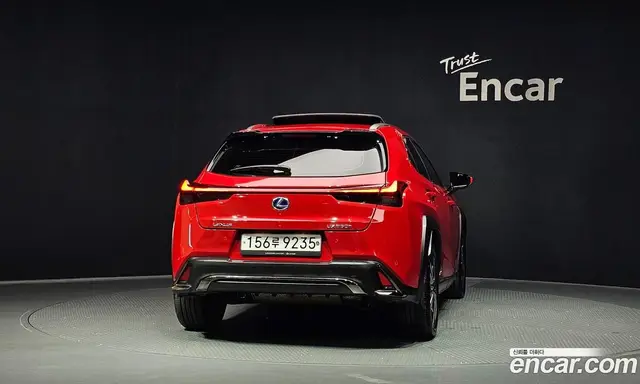 Lexus UX 2020 2.0 автомат (гидро), миниатюра 4 Lexus UX 2020 2.0 автомат (гидро), миниатюра 4