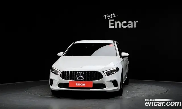 Mercedes-Benz A-Class 2022 2.0 гидро, миниатюра 3