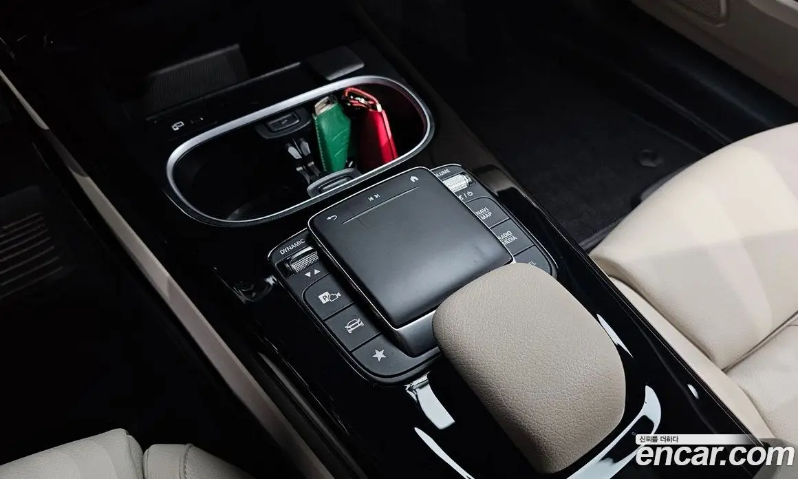 Mercedes-Benz A-Class 2022 2.0 гидро, фото 23