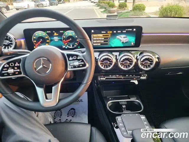 Mercedes-Benz A-Class 2022 2.0 гидро, миниатюра 11