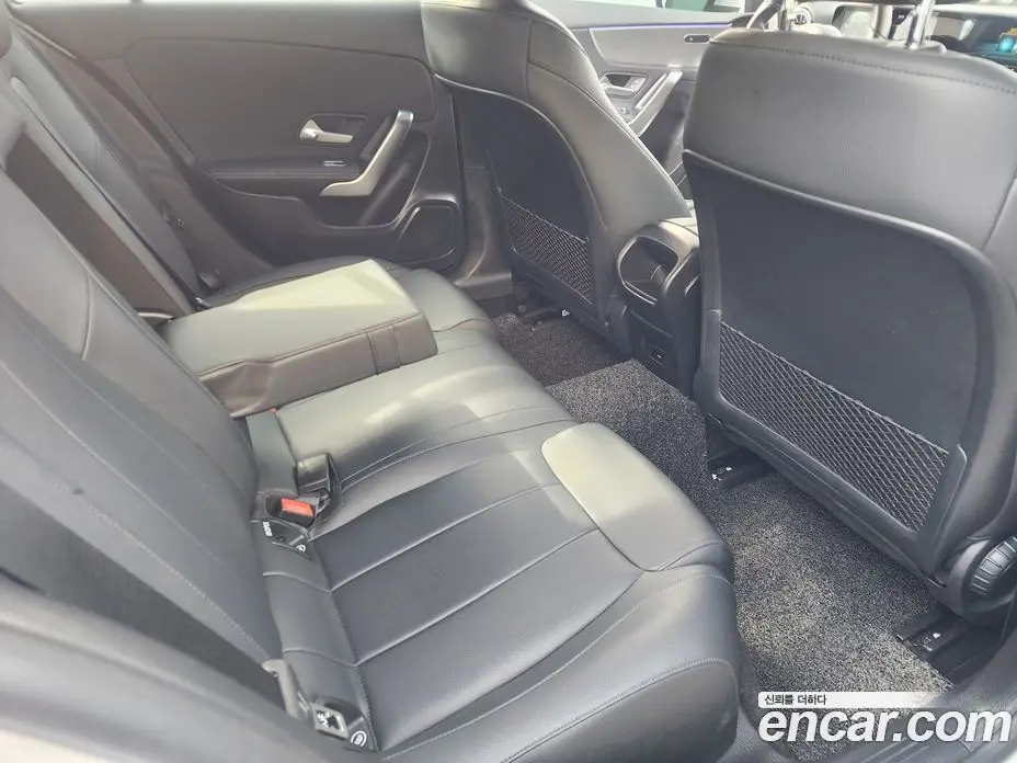 Mercedes-Benz A-Class 2022 2.0 гидро, фото 16