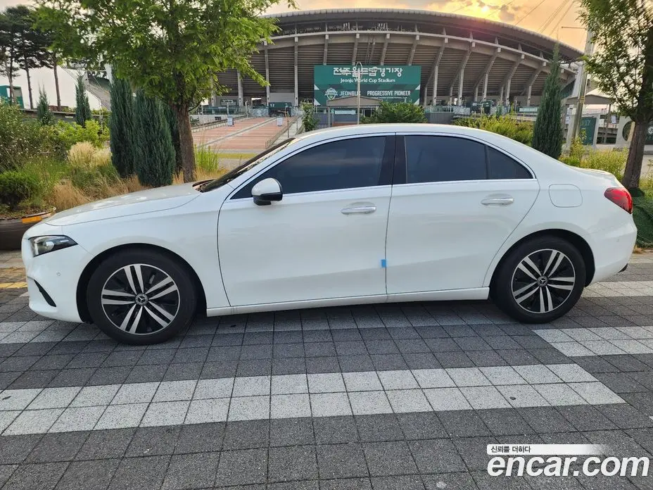 Mercedes-Benz A-Class 2022 2.0 гидро, фото 6