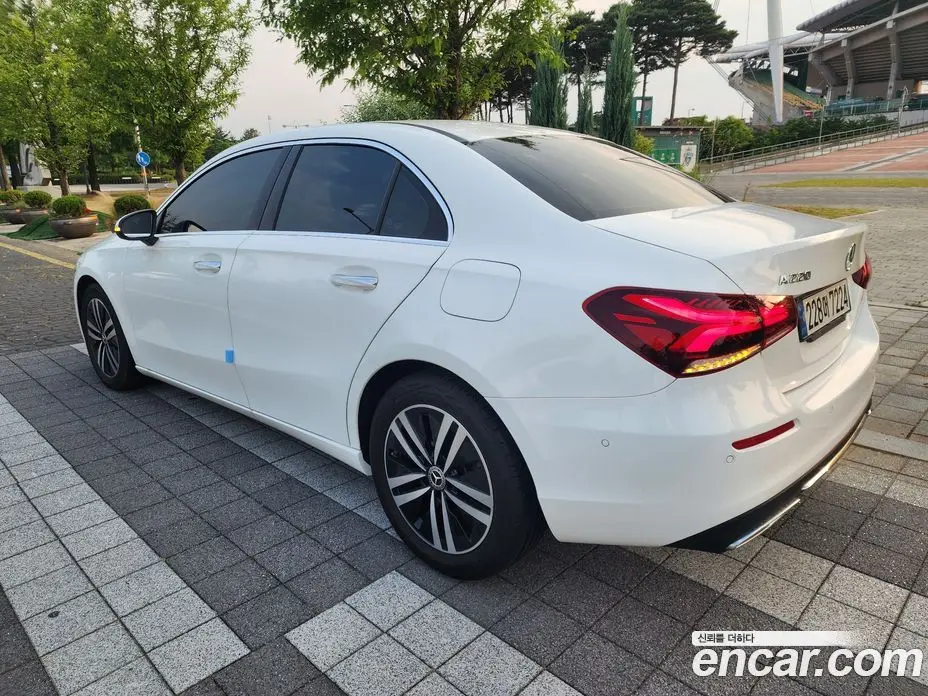 Mercedes-Benz A-Class 2022 2.0 гидро, фото 7