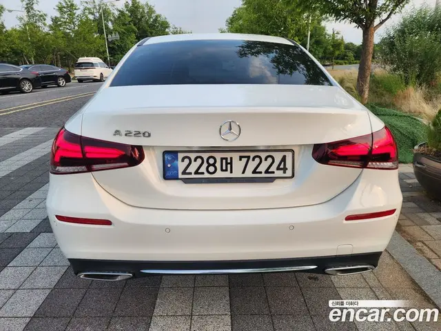 Mercedes-Benz A-Class 2022 2.0 гидро, миниатюра 8