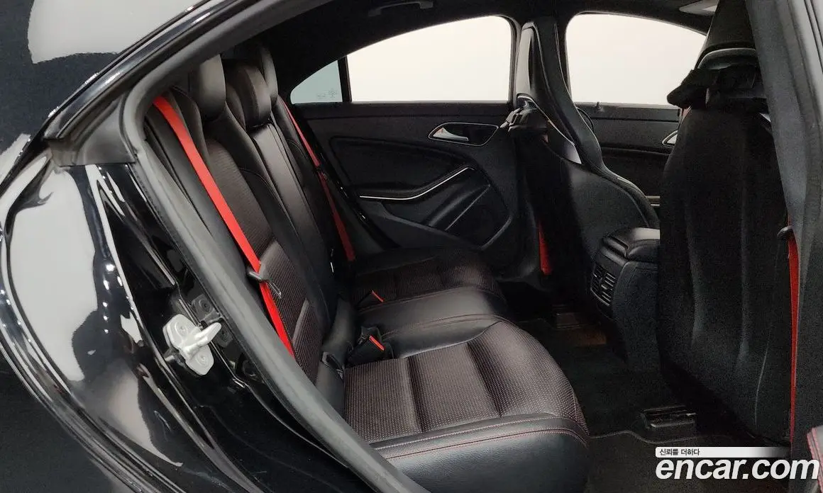 Mercedes-Benz CLA-Class 2015 2.0 гидро, фото 12 Mercedes-Benz CLA-Class 2015 2.0 гидро, фото 12