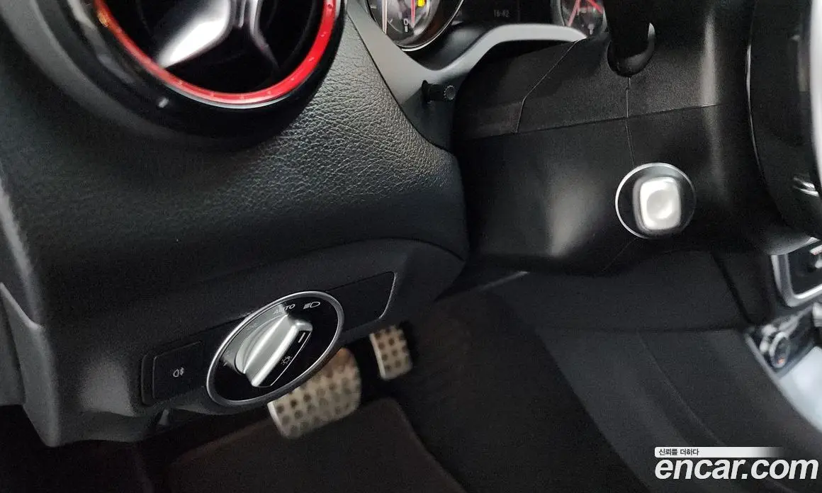 Mercedes-Benz CLA-Class 2015 2.0 гидро, фото 20 Mercedes-Benz CLA-Class 2015 2.0 гидро, фото 20