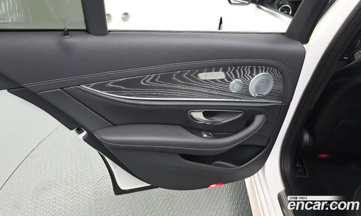 Mercedes-Benz E-Class 2020 2.0 автомат (гидро), фото 15