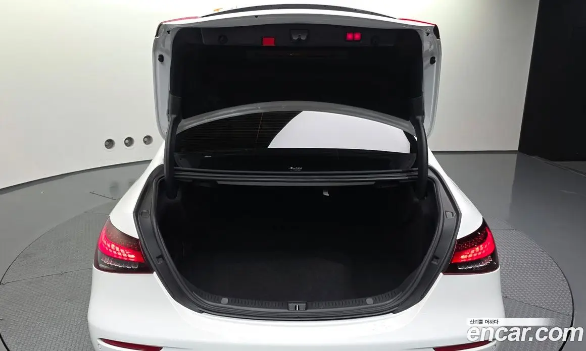 Mercedes-Benz E-Class 2020 2.0 автомат (гидро), фото 26