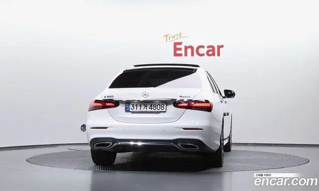 Mercedes-Benz E-Class 2020 2.0 автомат (гидро), миниатюра 4