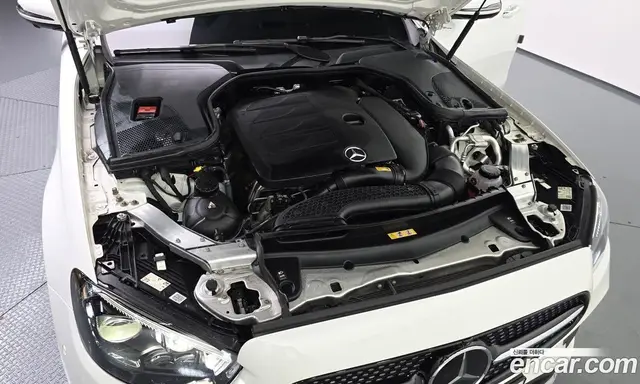 Mercedes-Benz E-Class 2020 2.0 автомат (гидро), миниатюра 6