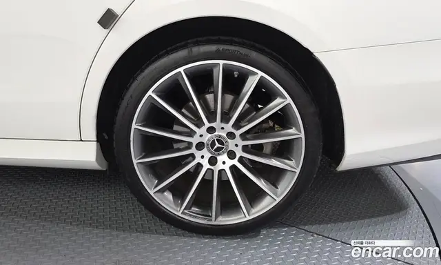 Mercedes-Benz E-Class 2020 2.0 автомат (гидро), миниатюра 7