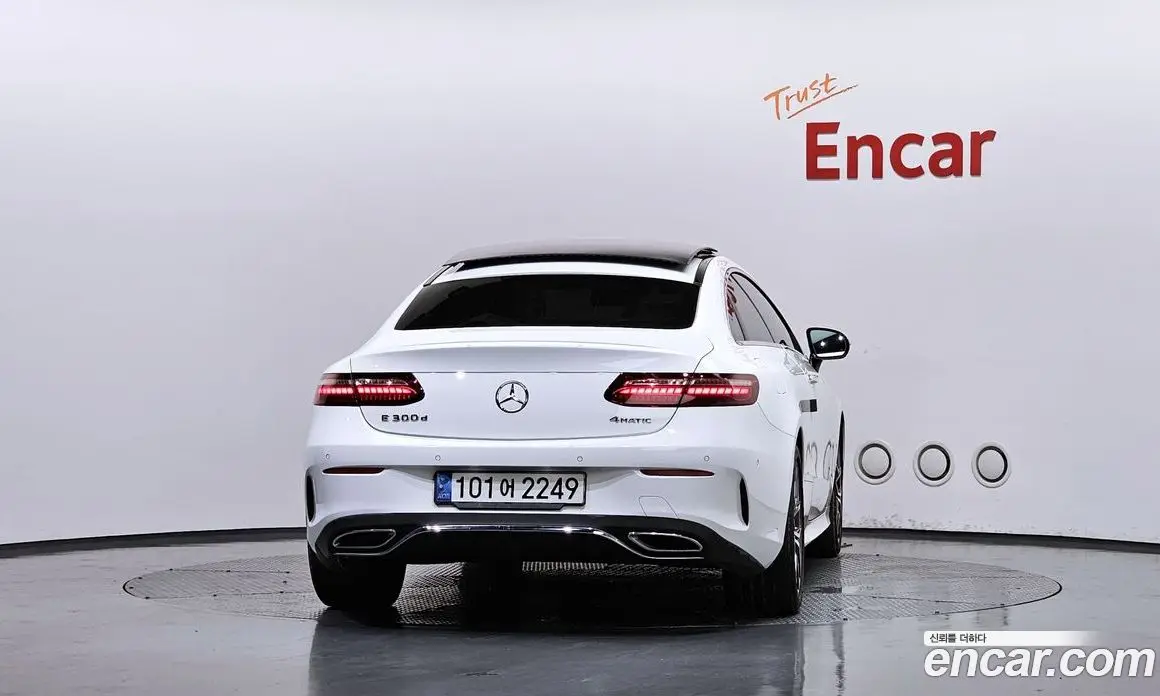 Mercedes-Benz E-Class 2022 2.0 автомат (гидро), фото 4