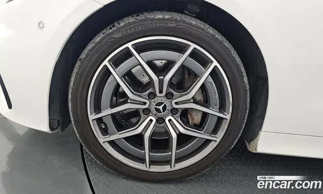 Mercedes-Benz E-Class 2022 2.0 автомат (гидро), миниатюра 5