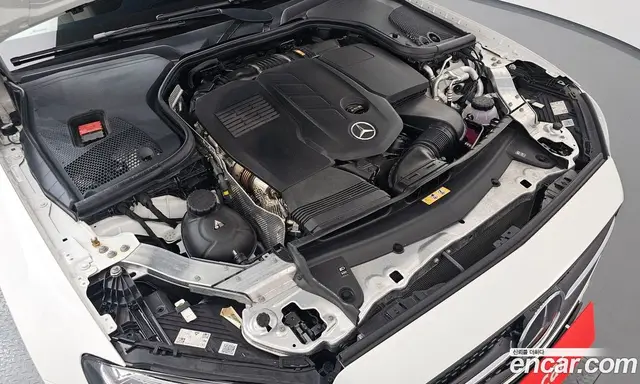 Mercedes-Benz E-Class 2022 2.0 автомат (гидро), миниатюра 6
