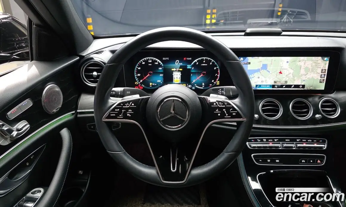 Mercedes-Benz E-Class 2023 2.0 автомат (гидро), фото 19