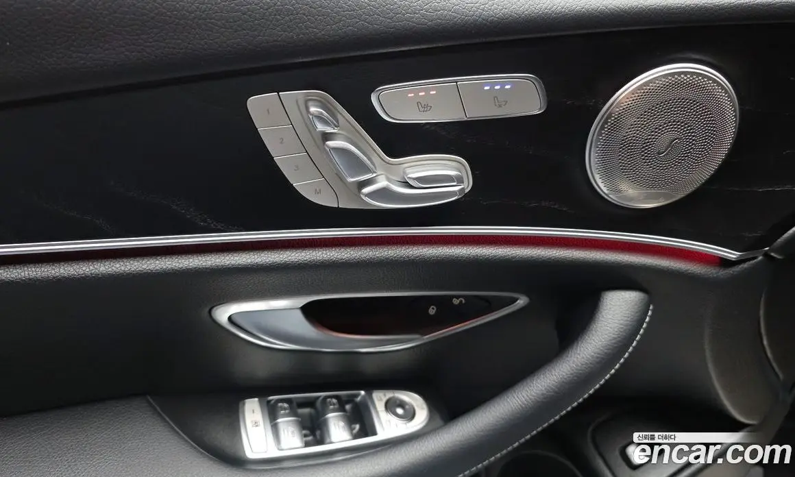 Mercedes-Benz E-Class 2023 2.0 автомат (гидро), фото 30