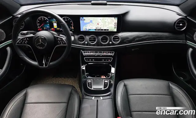 Mercedes-Benz E-Class 2023 2.0 автомат (гидро), миниатюра 10
