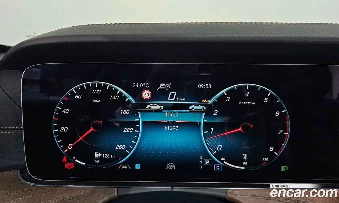 Mercedes-Benz E-Class 2023 2.0 автомат (гидро), фото 11