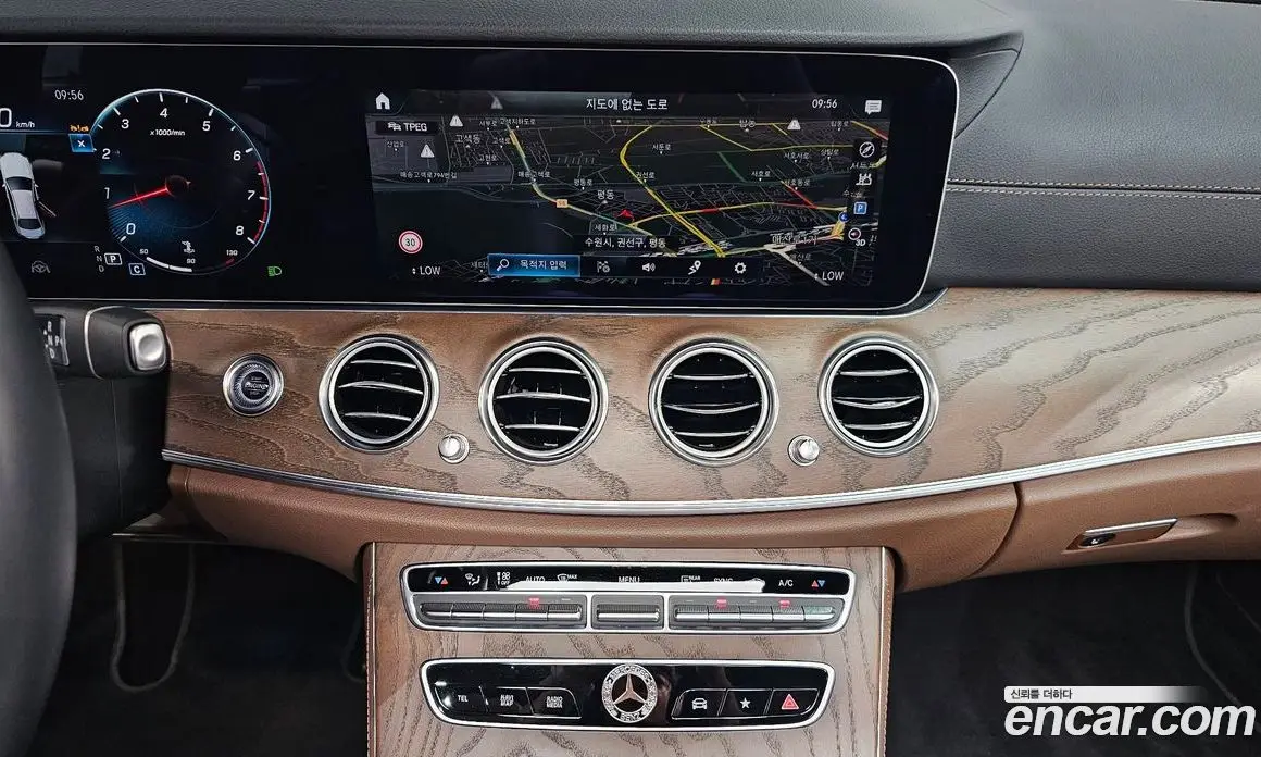 Mercedes-Benz E-Class 2023 2.0 автомат (гидро), фото 18