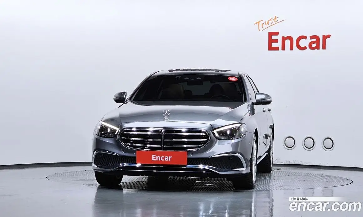 Mercedes-Benz E-Class 2023 2.0 автомат (гидро), фото 3