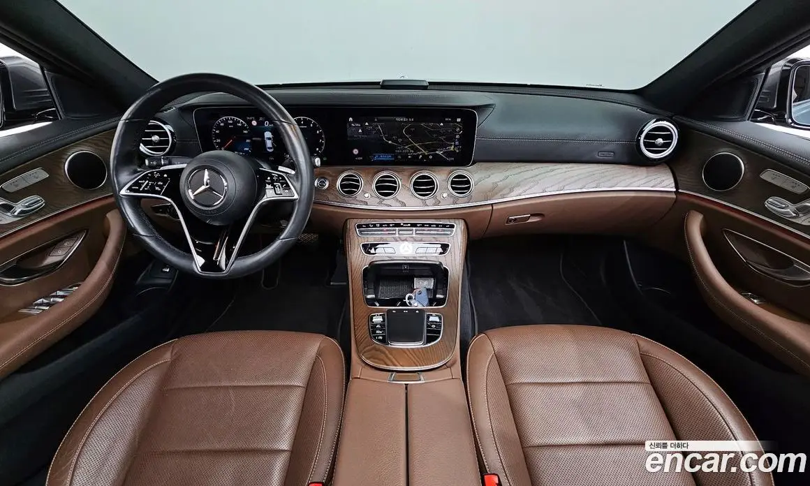 Mercedes-Benz E-Class 2023 2.0 автомат (гидро), фото 10