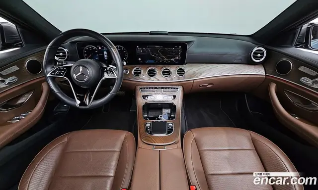 Mercedes-Benz E-Class 2023 2.0 автомат (гидро), миниатюра 10