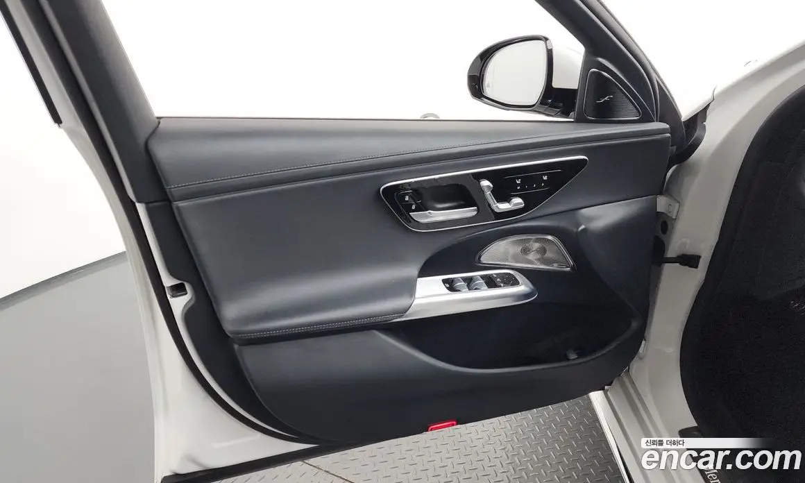 Mercedes-Benz E-Class 2024 2.0 автомат (гидро), фото 14