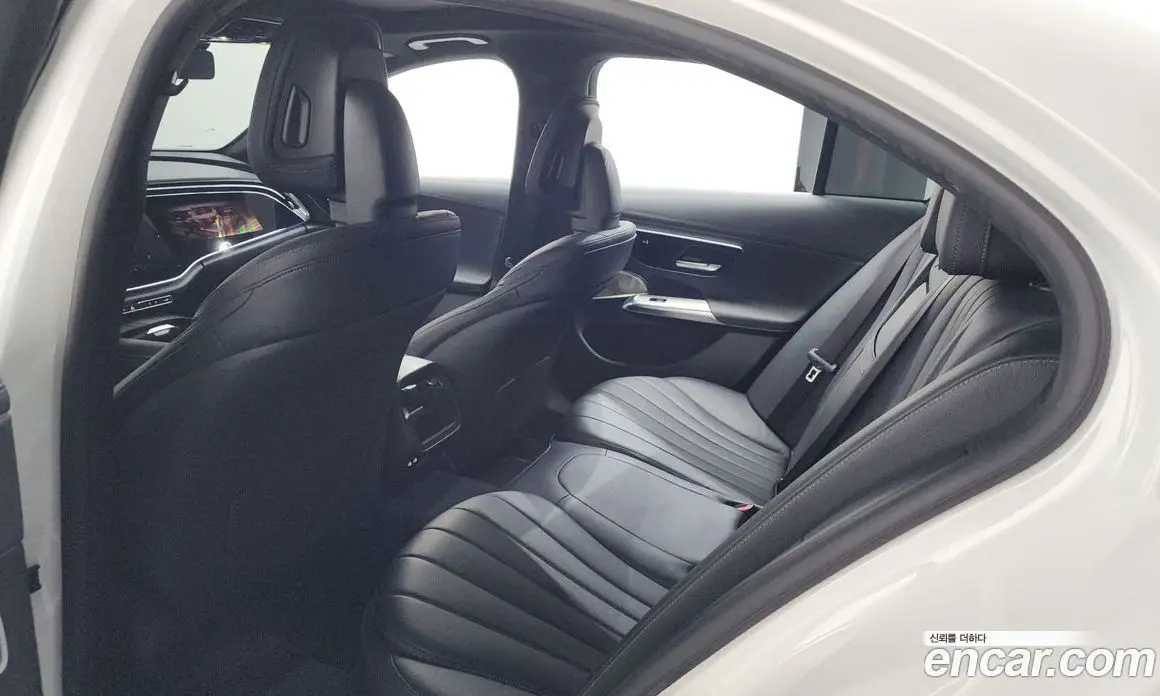 Mercedes-Benz E-Class 2024 2.0 автомат (гидро), фото 17