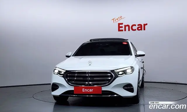 Mercedes-Benz E-Class 2024 2.0 автомат (гидро), миниатюра 3