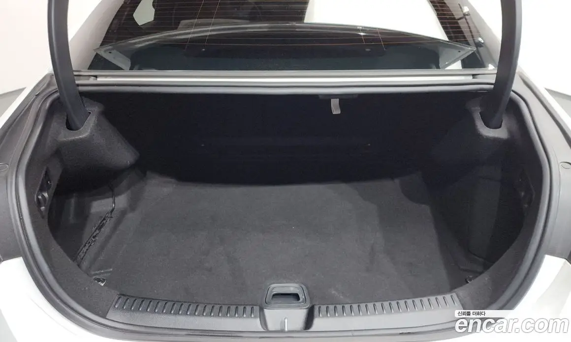Mercedes-Benz E-Class 2024 2.0 автомат (гидро), фото 34