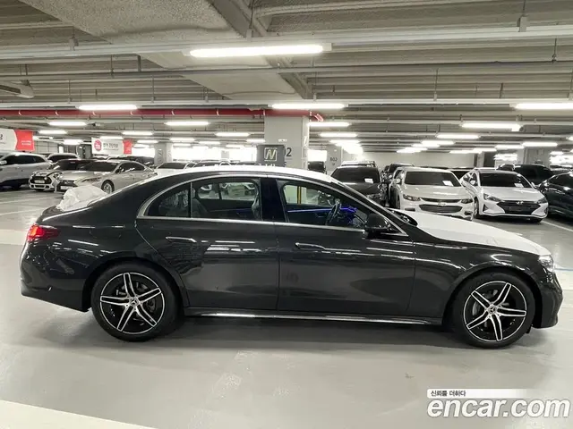 Mercedes-Benz E-Class 2026 2.0 автомат (гидро), миниатюра 8