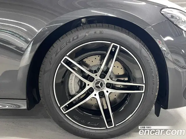 Mercedes-Benz E-Class 2026 2.0 автомат (гидро), миниатюра 10