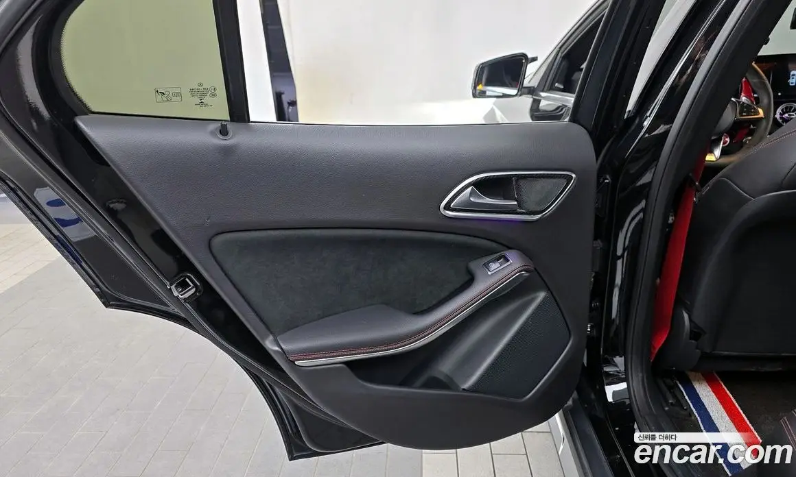Mercedes-Benz GLA-Class 2019 2.0 гидро, фото 15