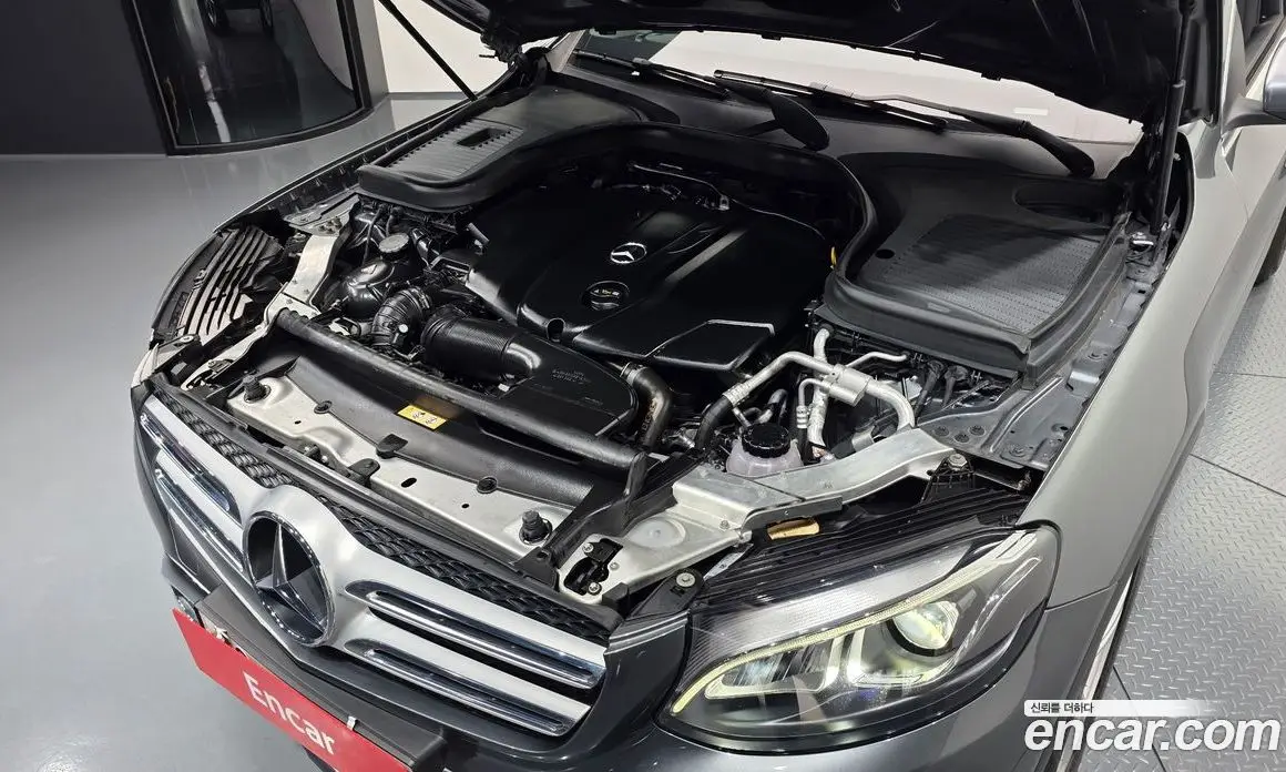 Mercedes-Benz GLC-Class 2016 2.1 гидро, фото 5 Mercedes-Benz GLC-Class 2016 2.1 гидро, фото 5