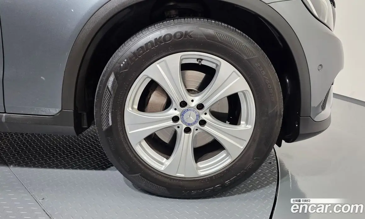Mercedes-Benz GLC-Class 2016 2.1 гидро, фото 6 Mercedes-Benz GLC-Class 2016 2.1 гидро, фото 6