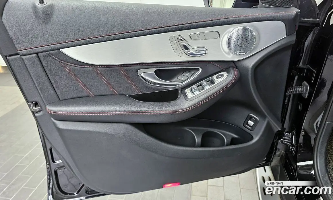 Mercedes-Benz GLC-Class 2017 3.0 гидро, фото 14 Mercedes-Benz GLC-Class 2017 3.0 гидро, фото 14
