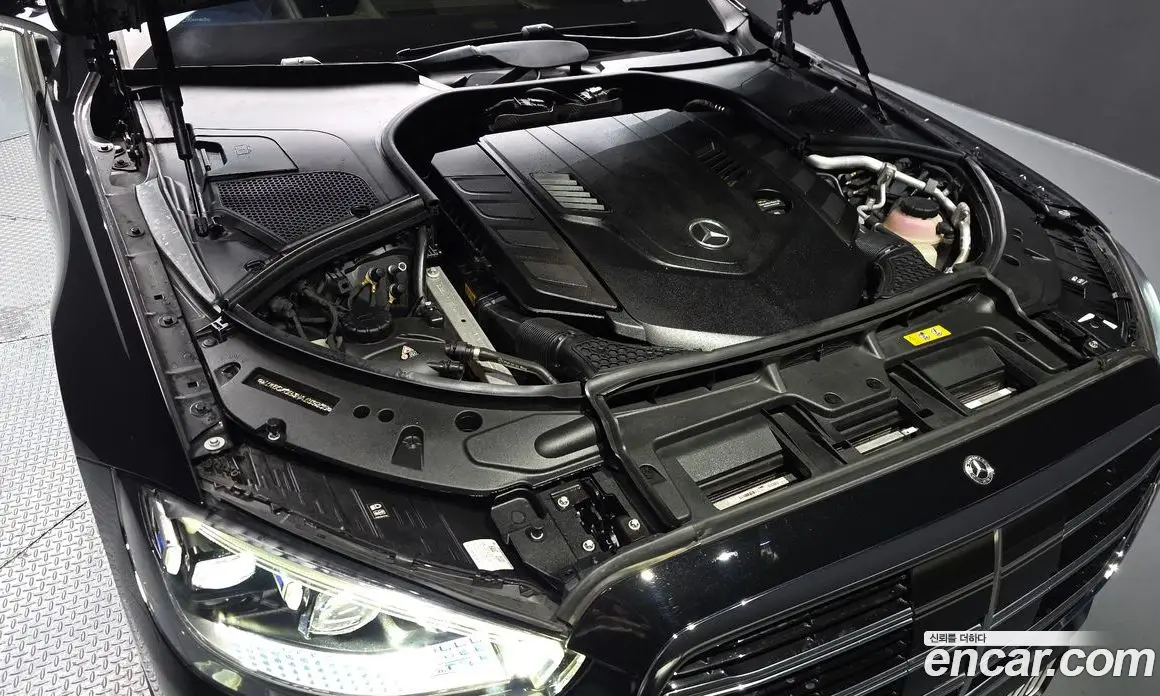 Mercedes-Benz S-Class 2022 4.0 гидро, фото 6