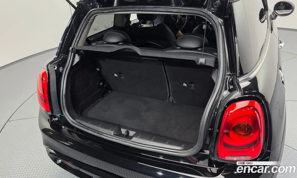 Mini Cooper 2016 2.0 автомат (гидро), фото 31