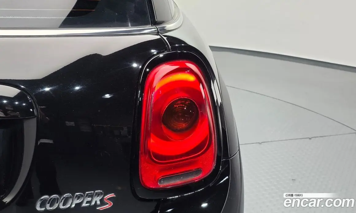 Mini Cooper 2016 2.0 автомат (гидро), фото 8