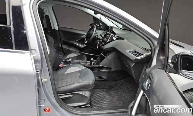 Peugeot 2008 2015 1.6 автомат (гидро), миниатюра 12