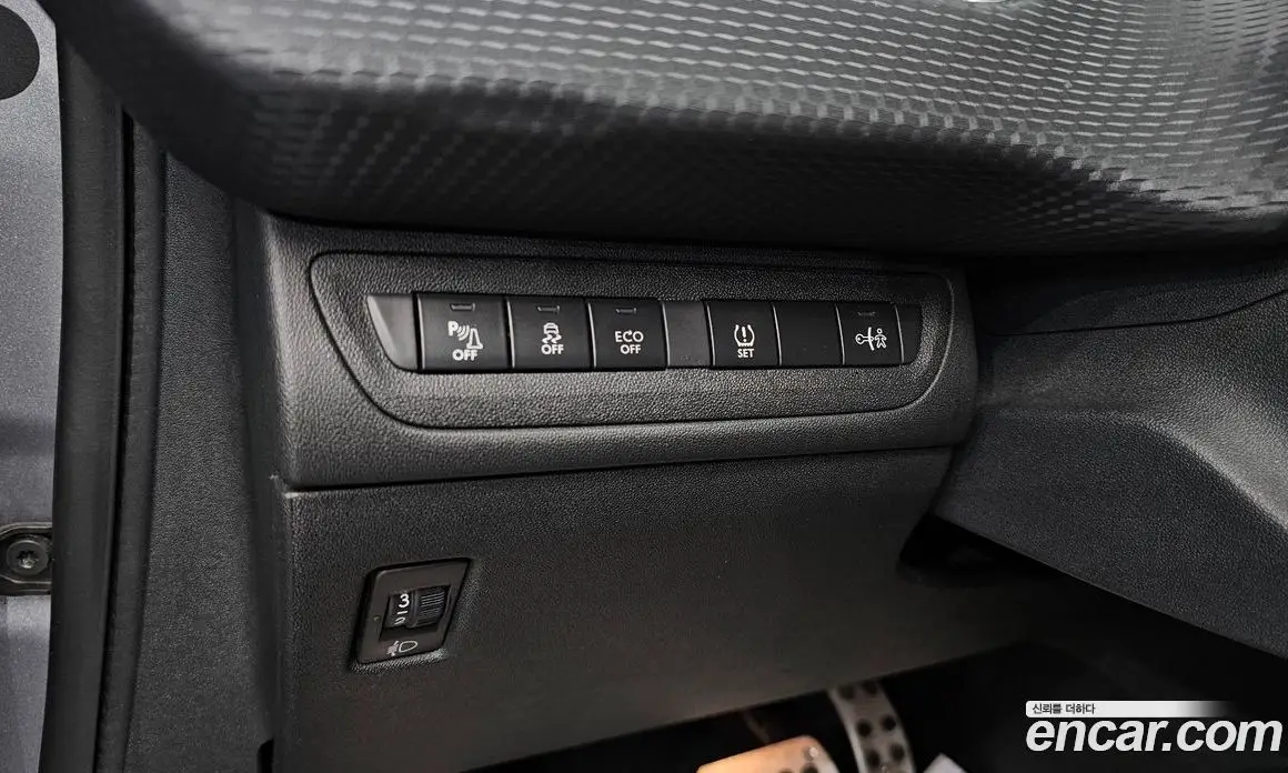 Peugeot 2008 2015 1.6 автомат (гидро), фото 14
