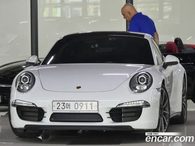 Porsche 911, 2016, 12 500 км