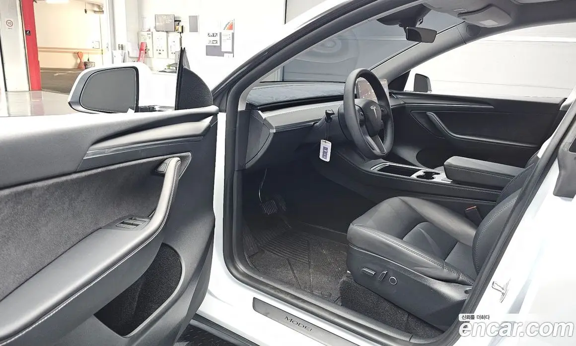 Tesla Model Y 2024 0.2 автомат (гидро), фото 13 Tesla Model Y 2024 0.2 автомат (гидро), фото 13