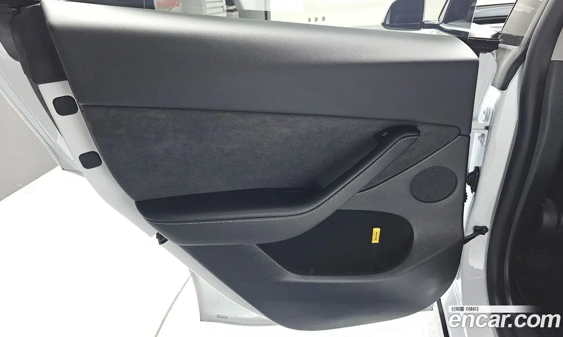 Tesla Model Y 2024 0.2 автомат (гидро), фото 15 Tesla Model Y 2024 0.2 автомат (гидро), фото 15