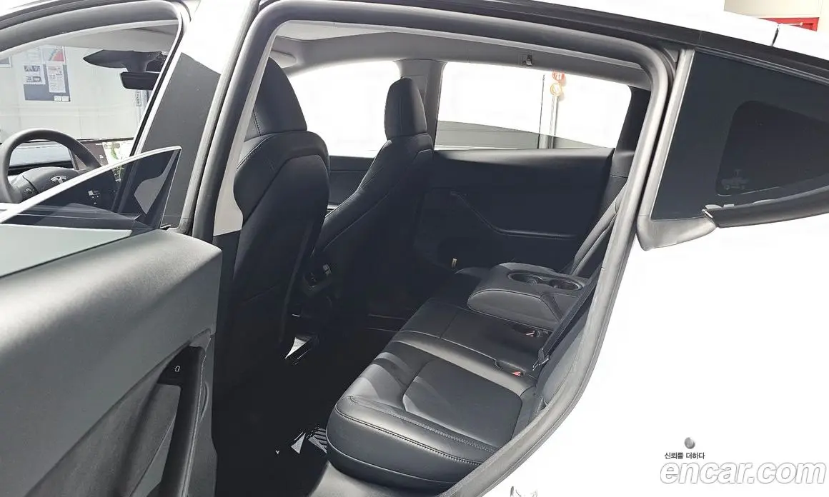 Tesla Model Y 2024 0.2 автомат (гидро), фото 18 Tesla Model Y 2024 0.2 автомат (гидро), фото 18