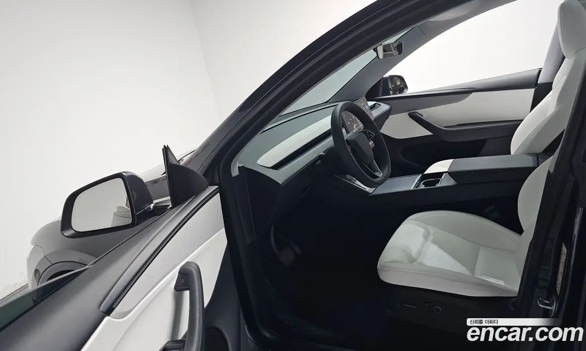Tesla Model Y 2025 0.2 автомат (гидро), фото 12 Tesla Model Y 2025 0.2 автомат (гидро), фото 12